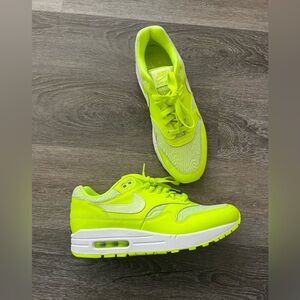 Nike Women's Volt/Air White Low-Top Sneakers
